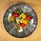 компонуем рыбным соусом с томатами черри, добавлением щучьей икры и оливкового масла